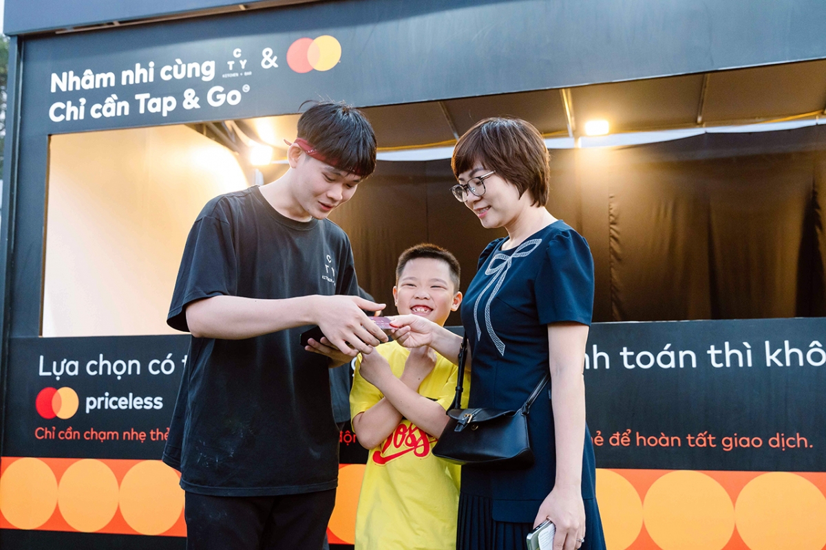 tận hưởng tối đa nhờ các giao dịch tiện lợi, an toàn cùng mastercard hình ảnh 2 tan huong toi da nho cac giao dich tien loi, an toan cung mastercard hinh anh 2