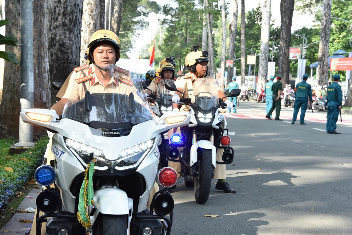 380 nguoi tu vong vi tai nan giao thong o tp.hcm trong 10 thang hinh anh 2