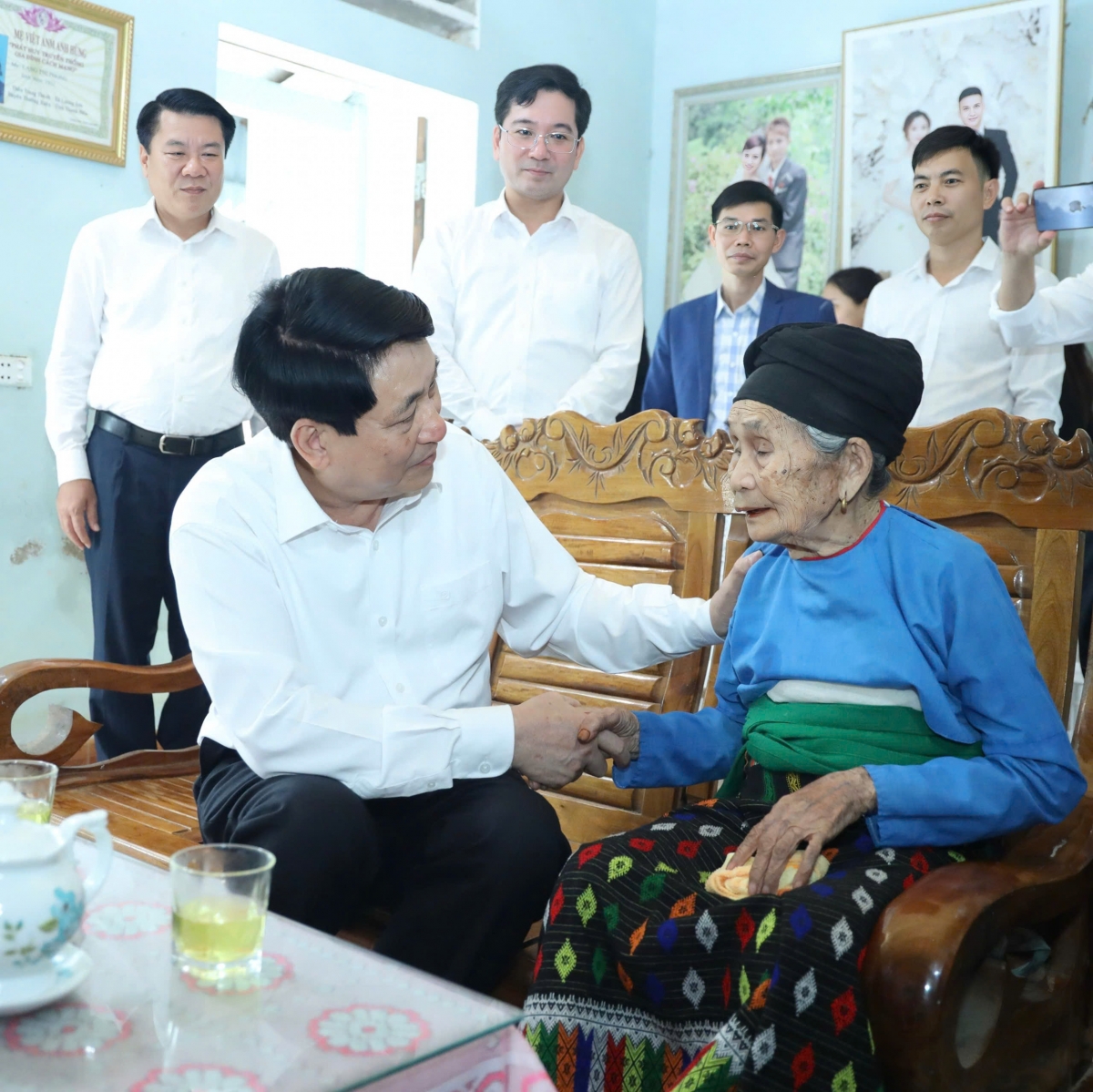 chủ tịch nước lương cường thăm cán bộ, chiến sỹ đồn biên phòng bát mọt hình ảnh 6 chu tich nuoc luong cuong tham can bo, chien sy don bien phong bat mot hinh anh 6