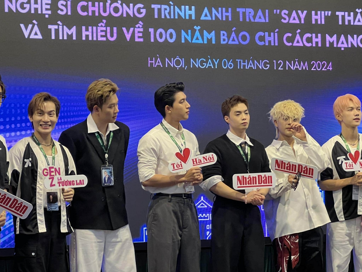 negav lo dien cung hieuthuhai va dan anh trai say hi tai ha noi hinh anh 1