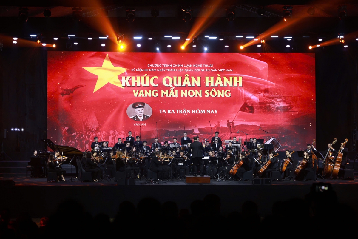 “Khúc quân hành vang mãi non sông” tri ân những người lính Cụ Hồ - Ảnh 2