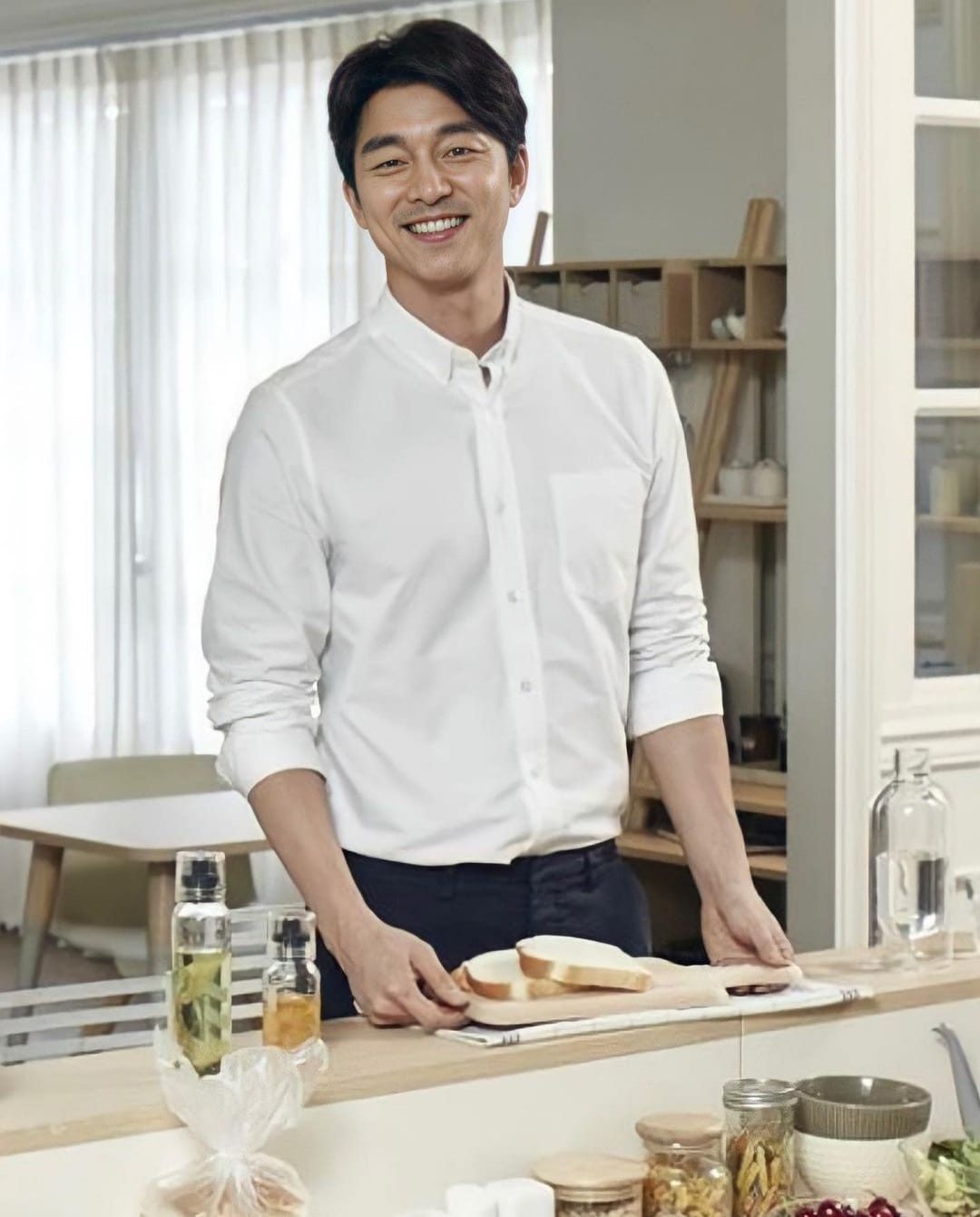 khoi tai san dang nguong mo cua nam than gong yoo hinh anh 2