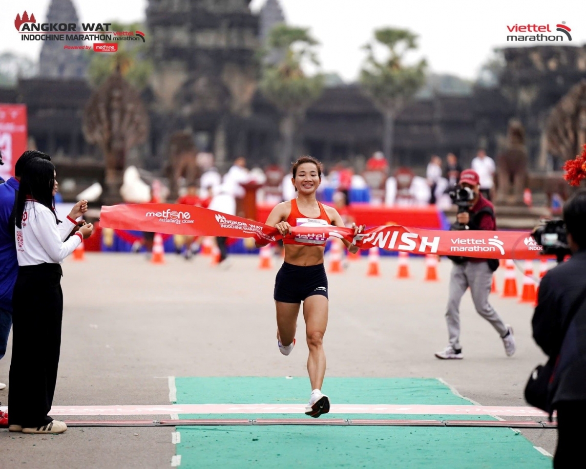 viettel marathon 2024 giai chay quoc te tai 3 nuoc Dong duong the hien tam voc, uy tin hinh anh 2