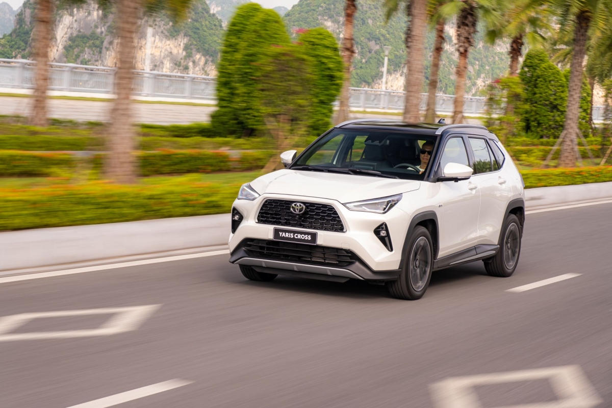 Toyota Yaris Cross hybrid – Cú hích cho hành trình điện hóa