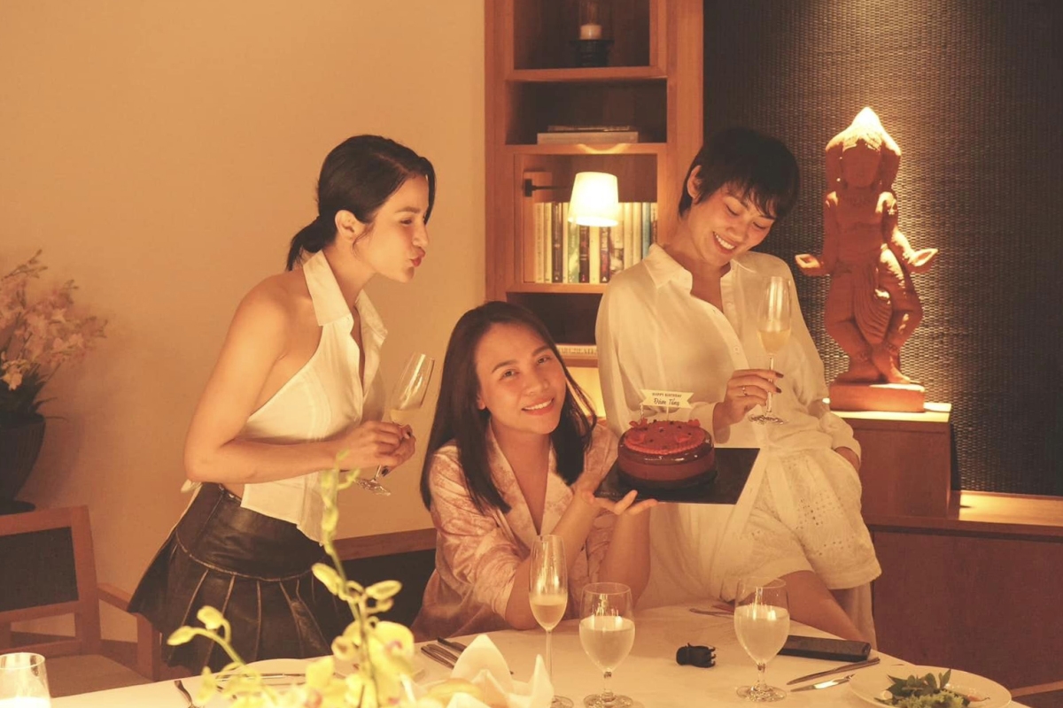 sao việt 2 12 phạm hương khoe dáng mẹ hai con cuốn hút hình ảnh 7 sao viet 2 12 pham huong khoe dang me hai con cuon hut hinh anh 7
