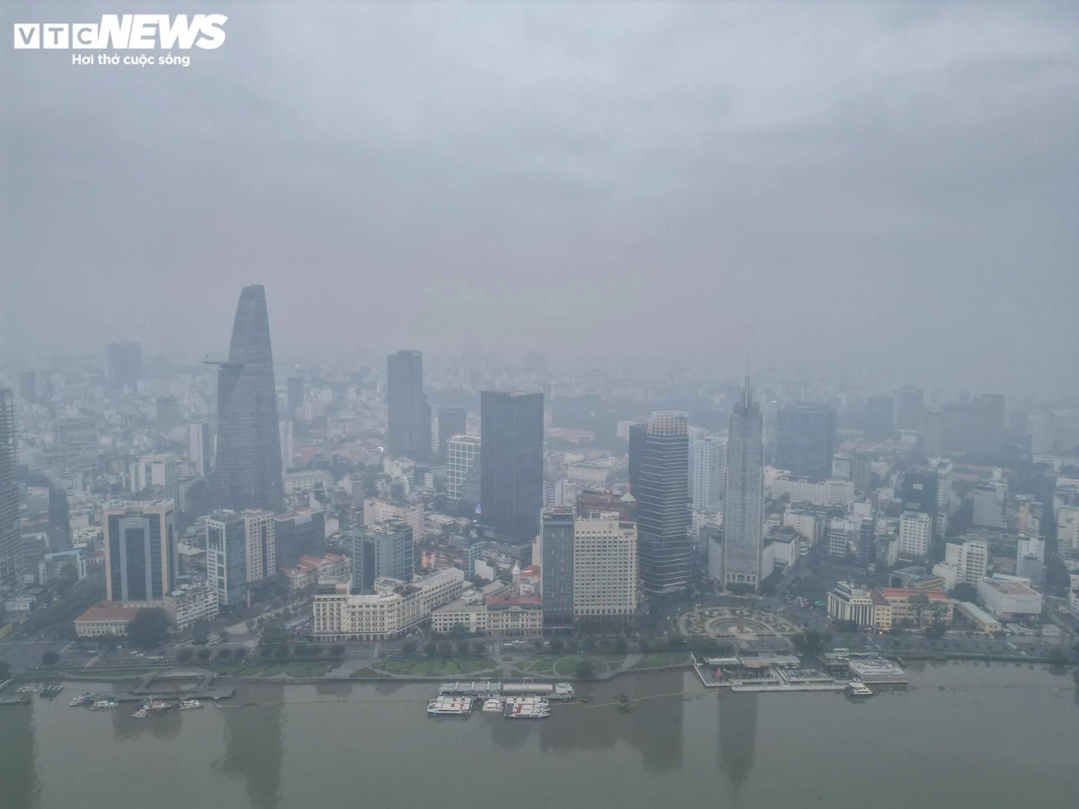 tp.hcm se lanh, suong mu nuot chung cac toa cao tang hinh anh 5