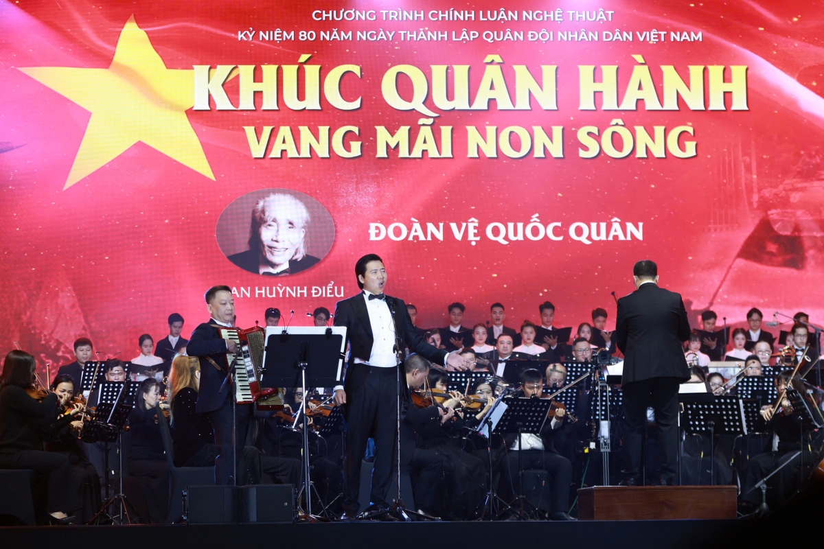 “Khúc quân hành vang mãi non sông” tri ân những người lính Cụ Hồ - Ảnh 4