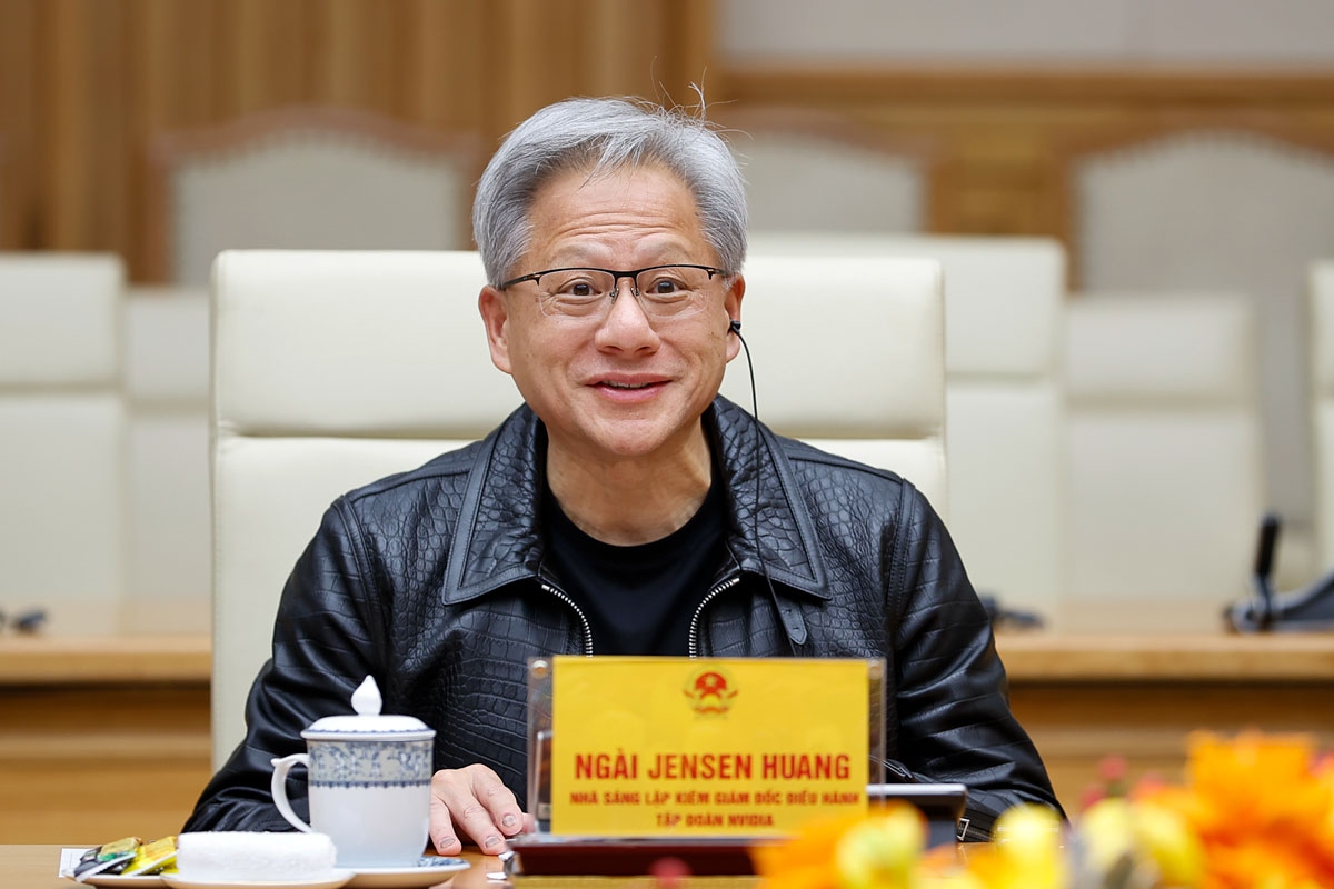 NVIDIA supports AI cooperation with Vietnam, says Jensen Huang