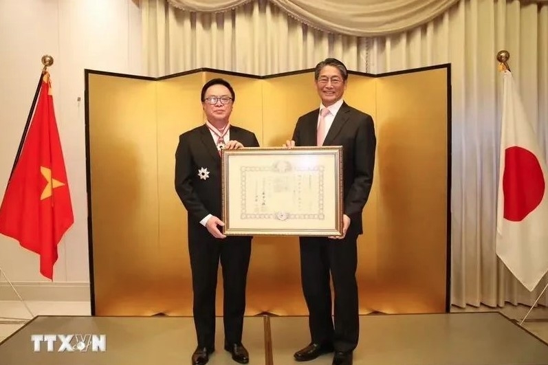 Former Party official granted Japan’s Order of Rising Sun