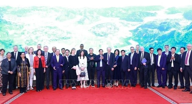 pm welcomes scientists to 2024 vinfuture prize picture 1