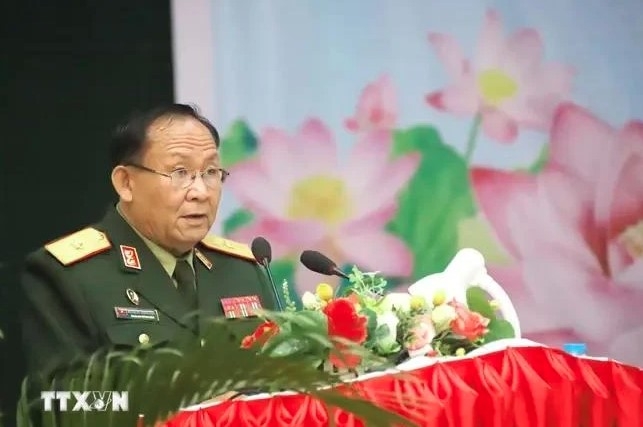 Vietnamese, Lao defence academies tighten twinning relations