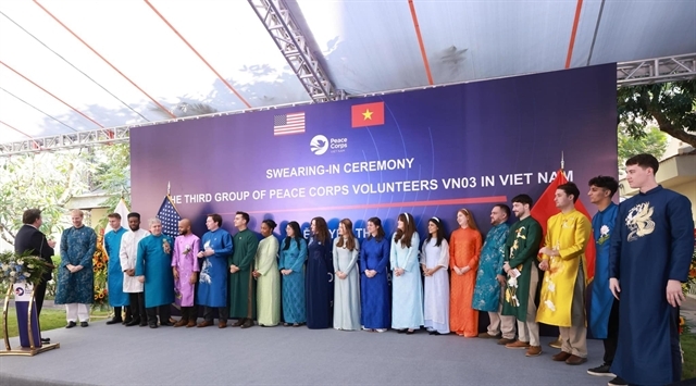 New US Peace Corps volunteers take oath in Hanoi