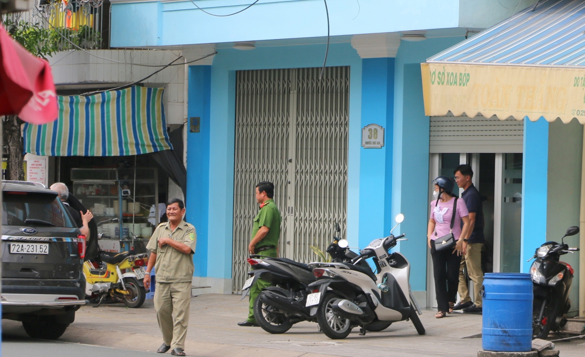 bat ong nguyen bao trung, truong ban quan ly khu kinh te tinh an giang hinh anh 2