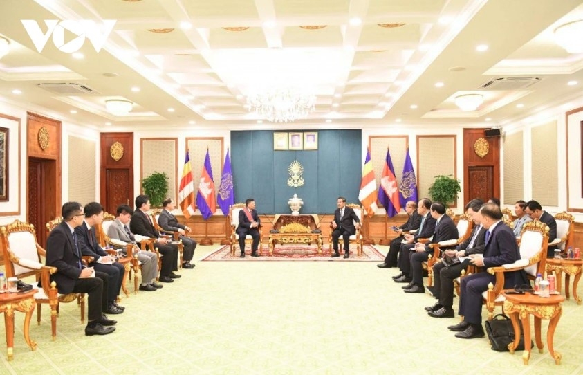 cambodian senior leader receives outgoing vietnamese ambassador picture 2