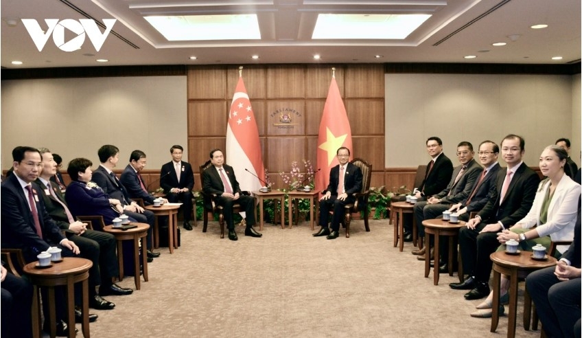 top legislators of vietnam and singapore hold talks picture 2