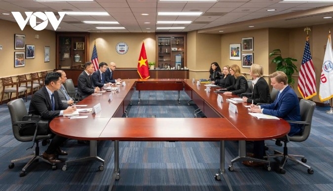 vietnamese party official makes working trip to us picture 2 vietnamese party official makes working trip to us picture 2