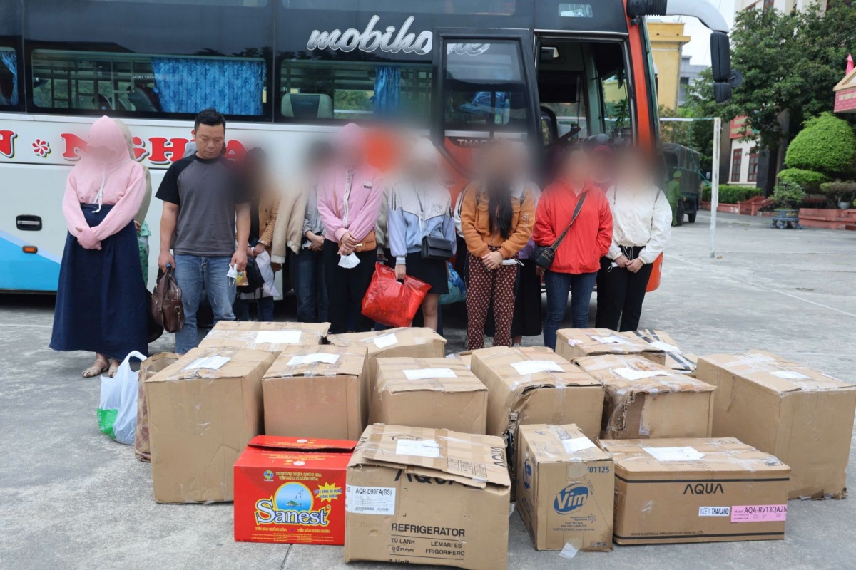 bắc giang khởi tố 13 đối tượng ghép ảnh nhạy cảm để đòi nợ hình ảnh 3 bac giang khoi to 13 doi tuong ghep anh nhay cam de doi no hinh anh 3