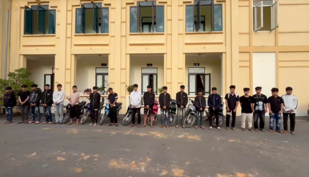 Kịp thời ngăn chặn 20 thanh, thiếu niên dùng hung khí giải quyết mâu thuẫn