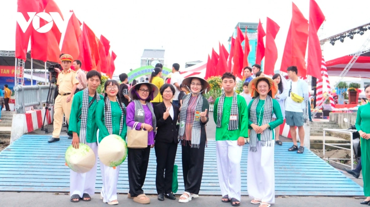 cai rang floating market festival features exciting lineup of activities picture 11