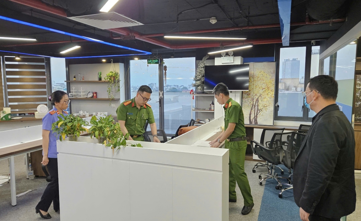khám xét, thu giữ nhiều tài liệu quan trọng liên quan công ty gfdi hình ảnh 2 kham xet, thu giu nhieu tai lieu quan trong lien quan cong ty gfdi hinh anh 2