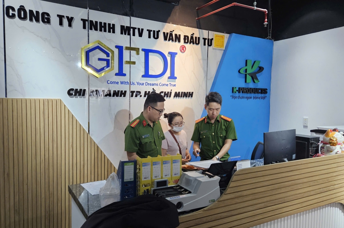 khám xét, thu giữ nhiều tài liệu quan trọng liên quan công ty gfdi hình ảnh 1 kham xet, thu giu nhieu tai lieu quan trong lien quan cong ty gfdi hinh anh 1