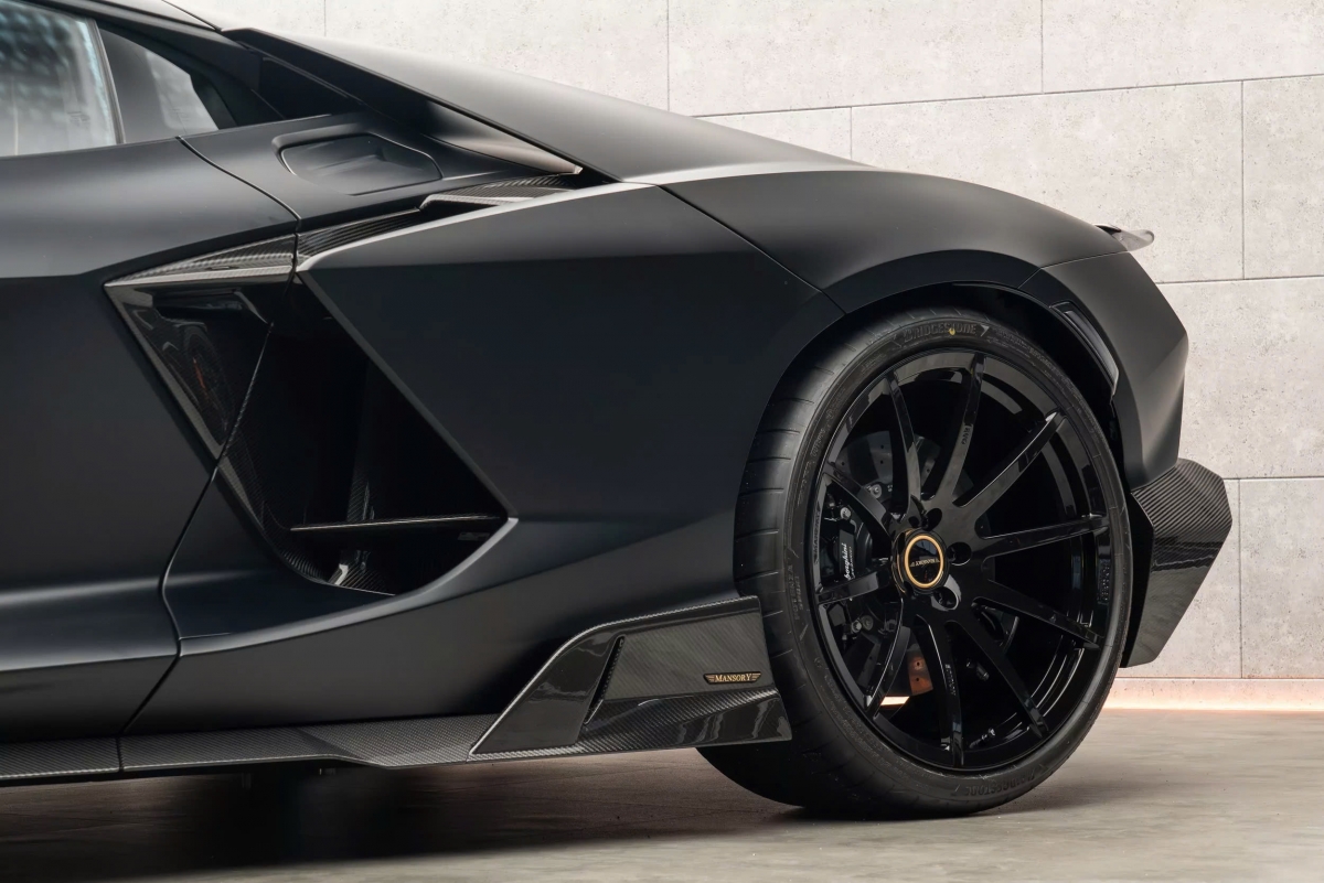 Lambo Revuelto độ Mansory, động cơ hybrid V12 đột phá