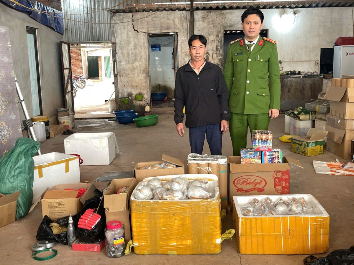 phát hiện nhiều vụ tàng trữ và vận chuyển pháo trái phép ở gia lai và quảng ninh hình ảnh 2 phat hien nhieu vu tang tru va van chuyen phao trai phep o gia lai va quang ninh hinh anh 2