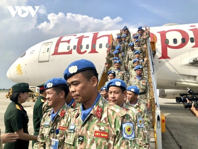 vietnam consistently pursues national defence policy of peaceful self-defence picture 2 vietnam consistently pursues national defence policy of peaceful self-defence picture 2