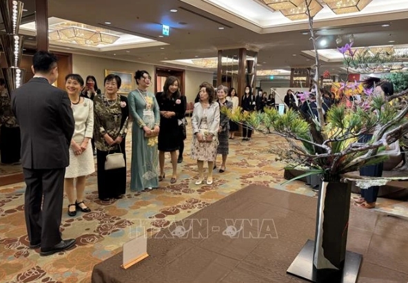 vietnam attends ikebana international fair in japan picture 1