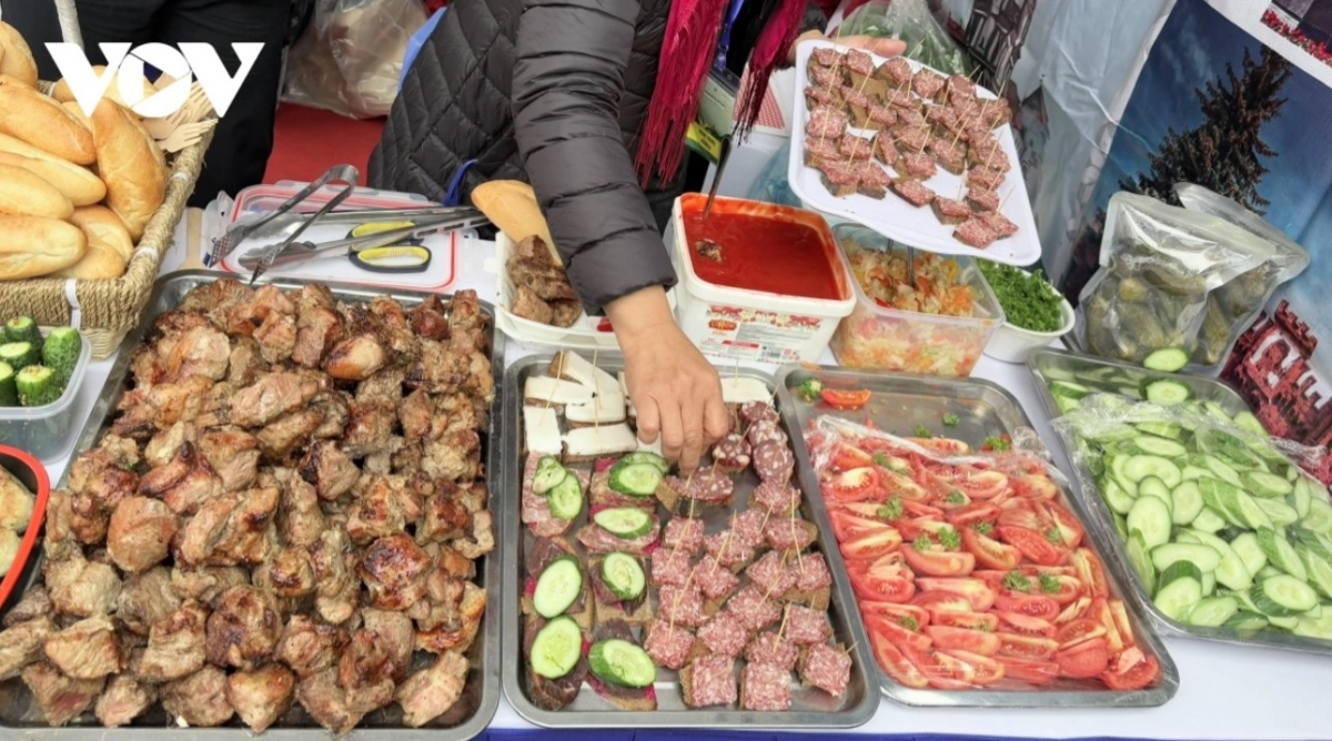 international food festival excites crowds in hanoi picture 6 international food festival excites crowds in hanoi picture 6