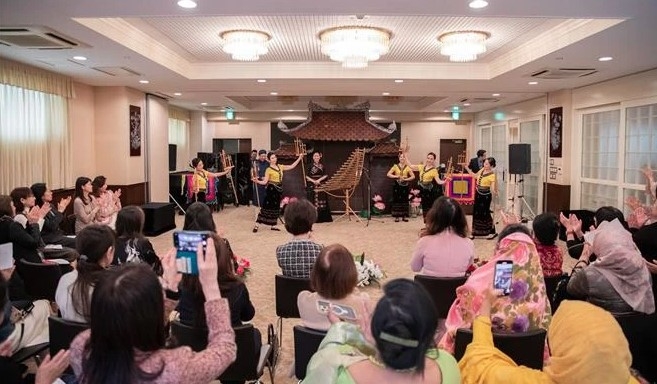 vietnamese culture introduced to international friends in japan picture 1