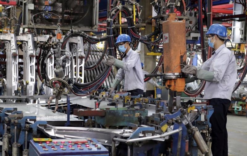 Vietnamese manufacturing sector remains in growth territory in November