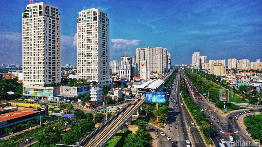 "Việt Nam theo mô hình song trùng trực thuộc, nên bộ máy không nhỏ được"