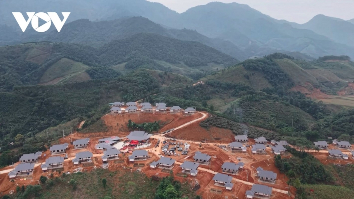 after devastating flash floods, villagers get new homes in resettlement area picture 2