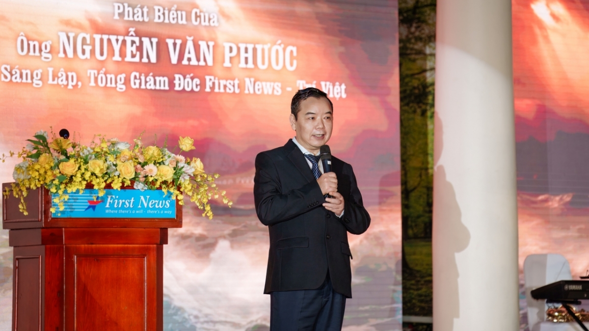 first news được bộ tt-tt tặng bằng khen vì hành trình 30 năm lan tỏa tri thức hình ảnh 1 first news duoc bo tt-tt tang bang khen vi hanh trinh 30 nam lan toa tri thuc hinh anh 1