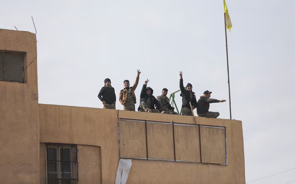 phiến quân syria chiếm truyền thông nhà nước, tuyên bố damascus tự do hình ảnh 1 phien quan syria chiem truyen thong nha nuoc, tuyen bo damascus tu do hinh anh 1