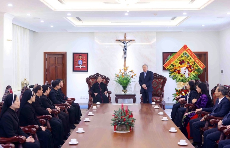 phó thủ tướng nguyễn hòa bình thăm, chúc mừng giáng sinh tại một số tổ chức tôn giáo hình ảnh 2 pho thu tuong nguyen hoa binh tham, chuc mung giang sinh tai mot so to chuc ton giao hinh anh 2