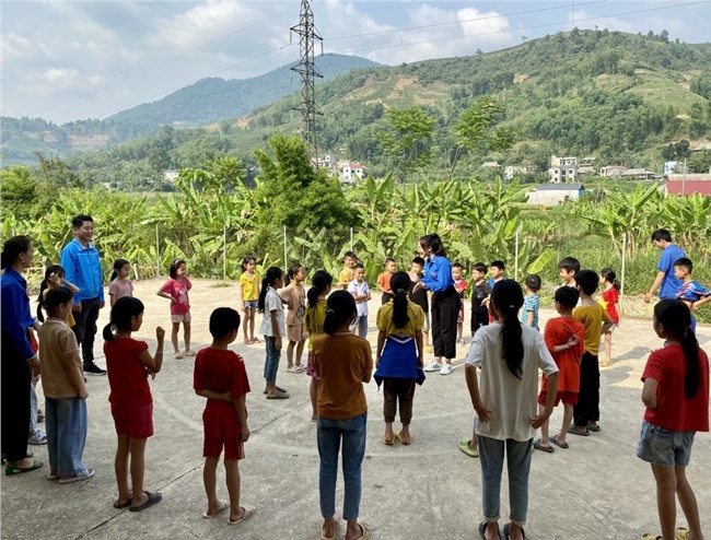 phòng ngừa lao động trẻ em trái pháp luật ở vùng cao sơn la hình ảnh 1 phong ngua lao dong tre em trai phap luat o vung cao son la hinh anh 1
