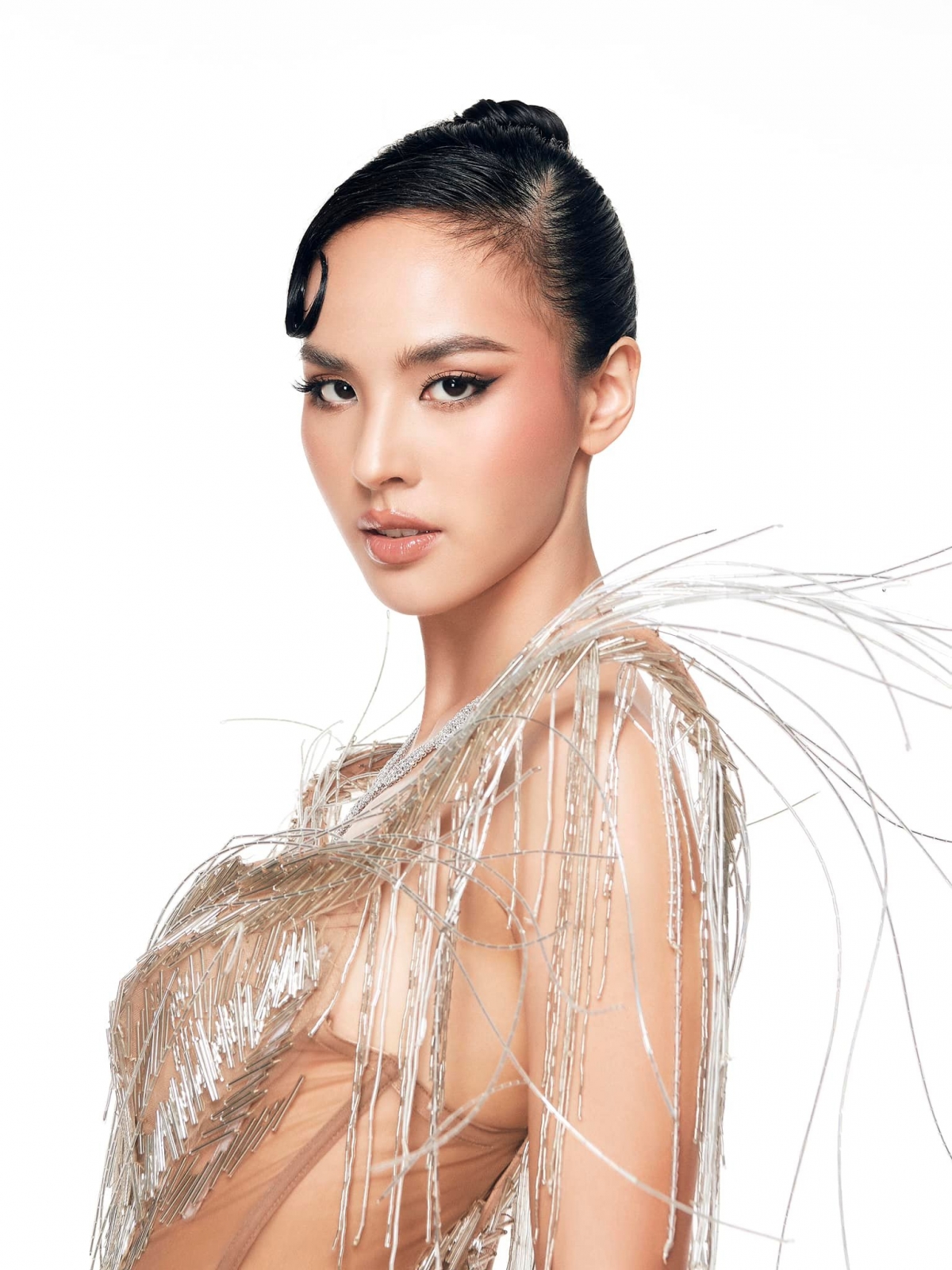 người đẹp quốc tế đổ bộ đến tp.hcm thi miss charm 2024 hình ảnh 1 nguoi dep quoc te do bo den tp.hcm thi miss charm 2024 hinh anh 1