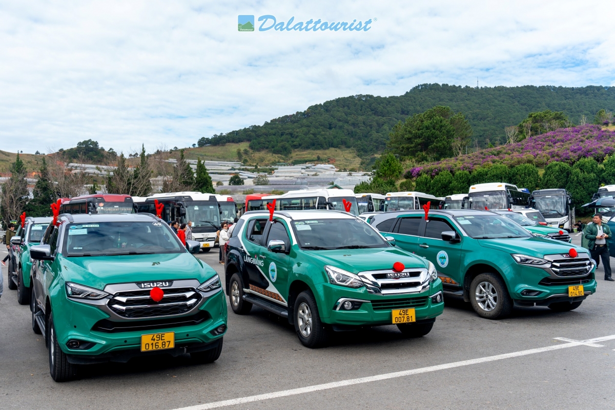 khong khi le hoi ron rang tai cac diem du lich noi tieng o Da lat hinh anh 5
