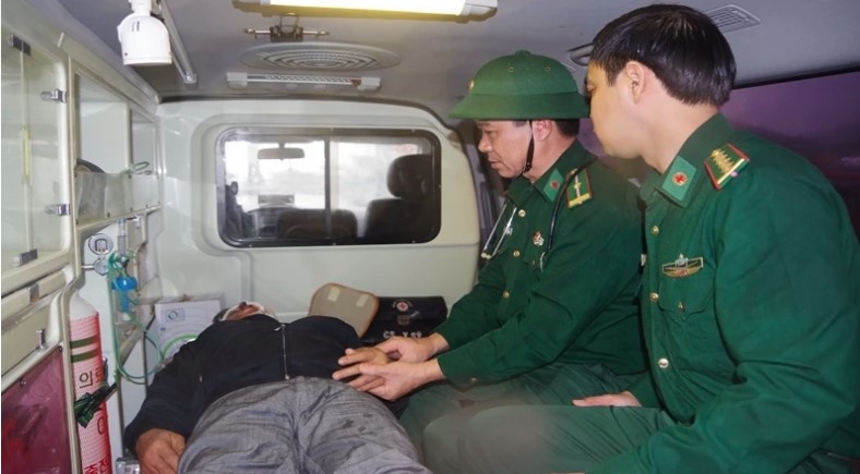 distressed foreign sailor saved in quy nhon picture 1