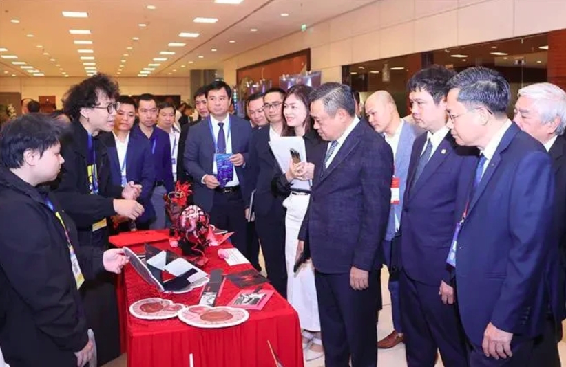 Hanoi hosts 2024 Vietnam-Asia Smart City Summit