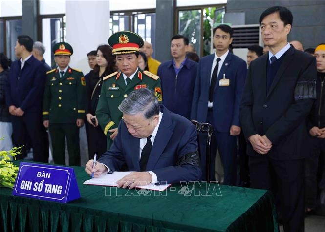 tổ chức trọng thể lễ tang Đại tướng nguyễn quyết hình ảnh 5 to chuc trong the le tang Dai tuong nguyen quyet hinh anh 5