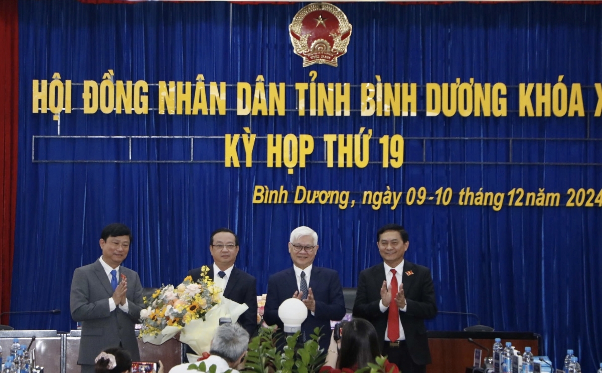 Ong bui minh thanh lam pho chu tich ubnd tinh binh duong hinh anh 1