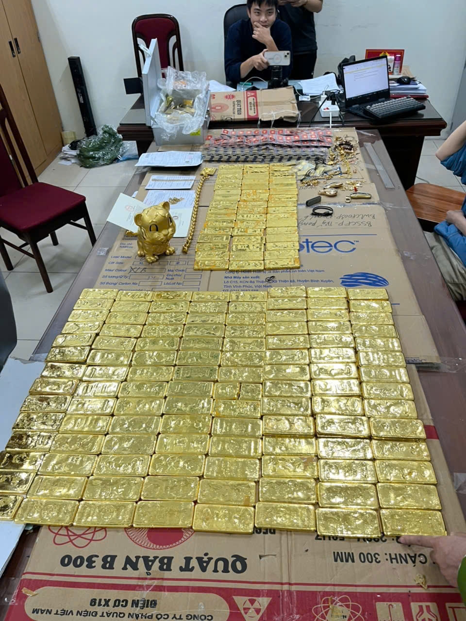 hình ảnh tiktoker mr pips sau khi bị bắt hình ảnh 5 hinh anh tiktoker mr pips sau khi bi bat hinh anh 5