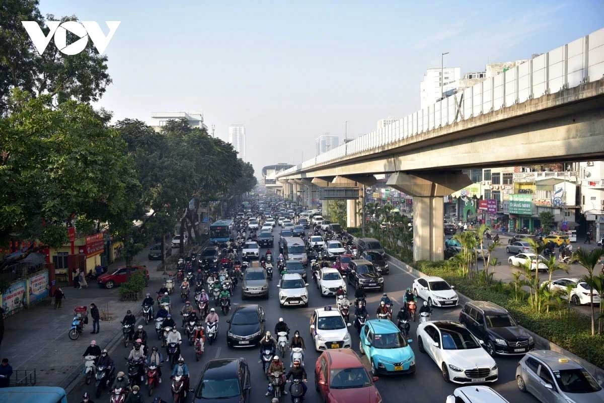 gridlocked traffic in hanoi ahead of lunar new year holiday picture 1 gridlocked traffic in hanoi ahead of lunar new year holiday picture 1
