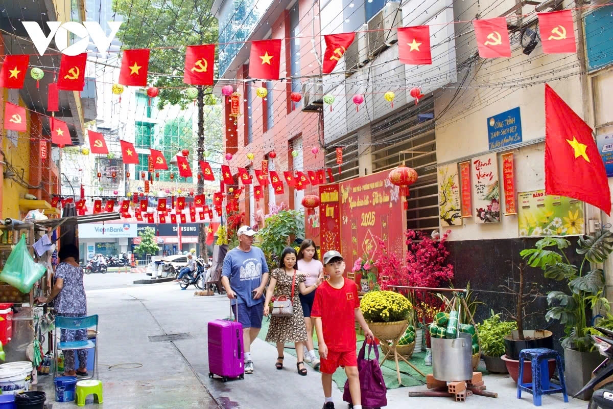 ho chi minh city overflows with spring colours picture 11 ho chi minh city overflows with spring colours picture 11