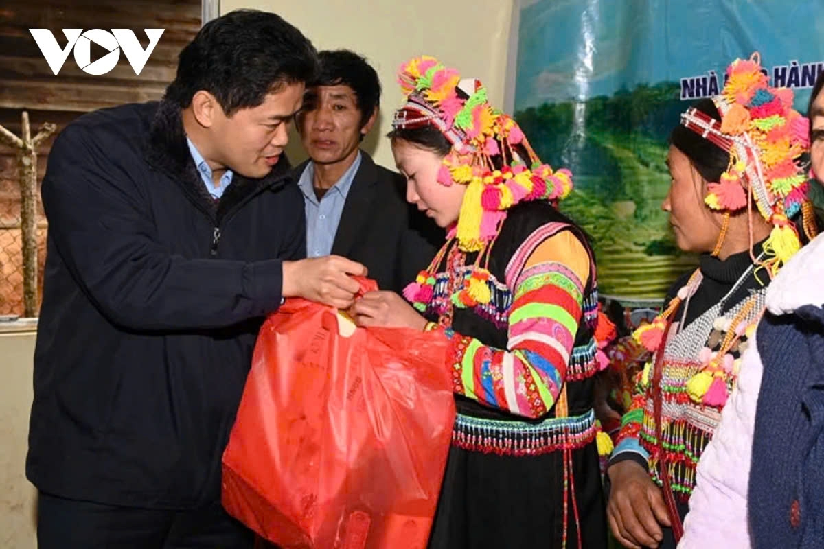 ethnic people get support to enjoy happy lunar new year 2025 picture 12 ethnic people get support to enjoy happy lunar new year 2025 picture 12