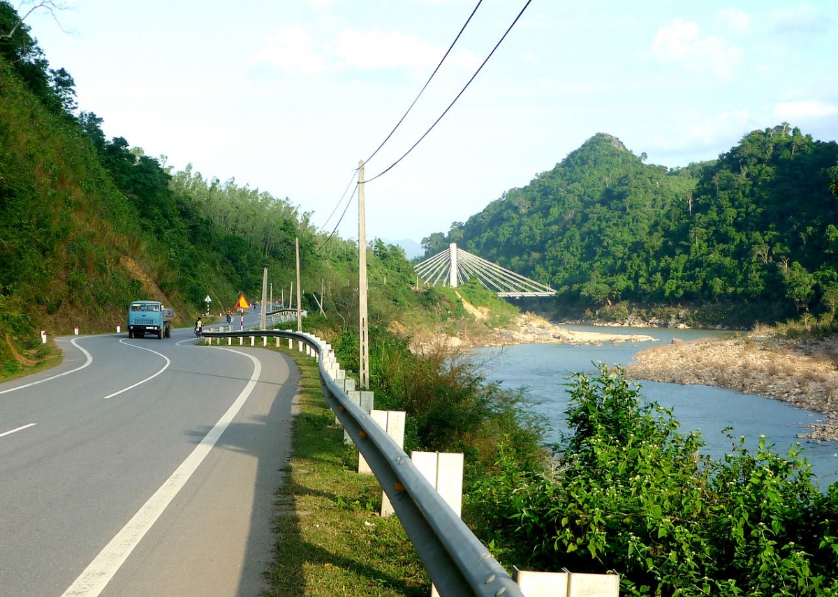  song Dak rong mua xuan ve - ca khuc de doi cua nhac si to hai hinh anh 1