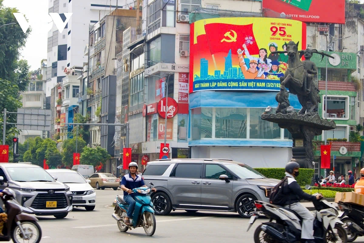 ho chi minh city overflows with spring colours picture 14 ho chi minh city overflows with spring colours picture 14
